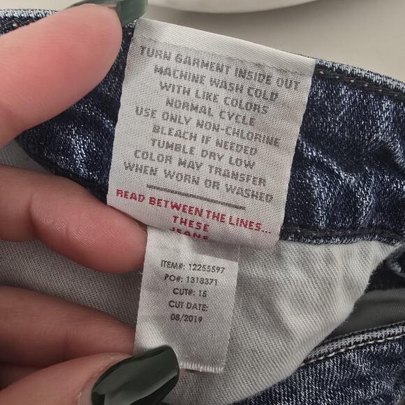 Torrid Jeans Womens 16R Blue High Rise Straight Distressed Ripped Knees Ankle - Picture 6 of 9